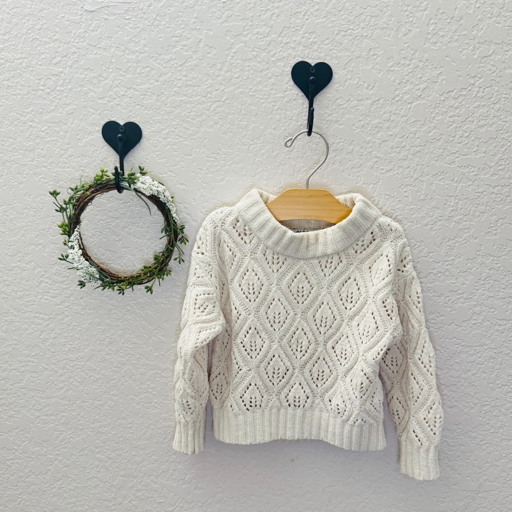 Old Navy Girls Size 2T Soft Cozy Sweater